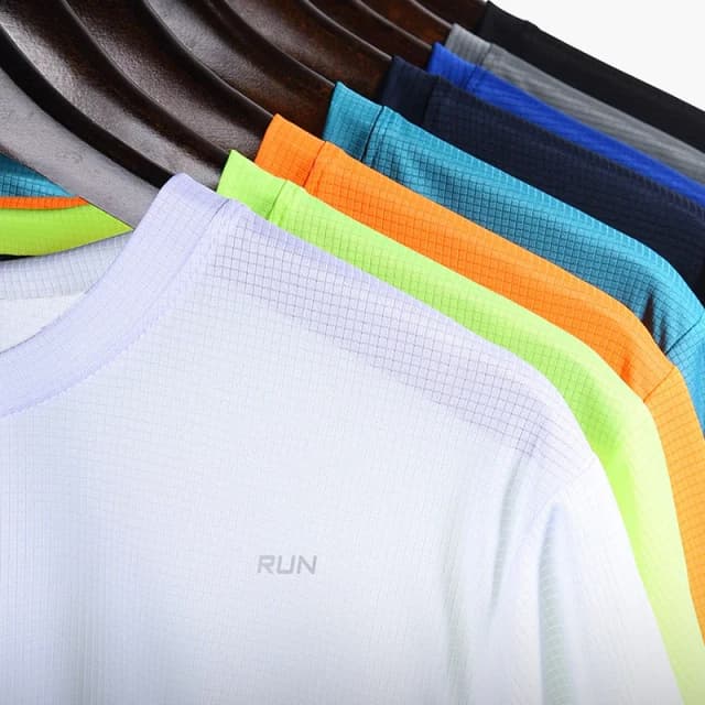 Maglietta sportiva estiva da palestra da uomo Camicie da bodybuilding da corsa ad asciugatura rapida da uomo Manica corta Fitness Top T-shirt brasiliana oversize