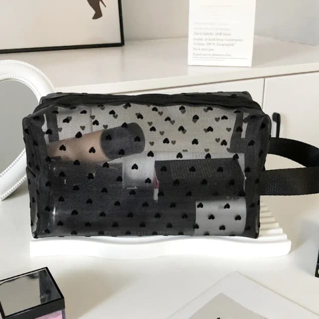Borsa per cosmetici in rete di nylon a forma di cuore Borsa per cosmetici portatile per organizer da toilette Borsa multifunzionale per portamonete con chiave per rossetto da donna