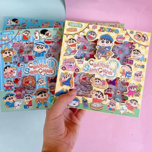 100 PZ Pastello Shin-chan Anime Giocattoli Adesivi Trasparente Applique Computer Skateboard Decorazione FAI DA TE Accessori Regali Di Natale